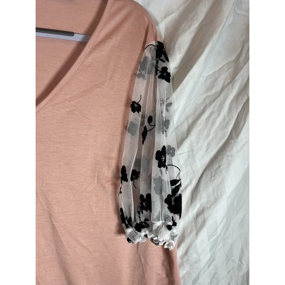 Shein Curve Pink V-Neck Top Floral Sheer Mesh Puff Sleeve Blouse 1XL Plus Size - Picture 3 of 5